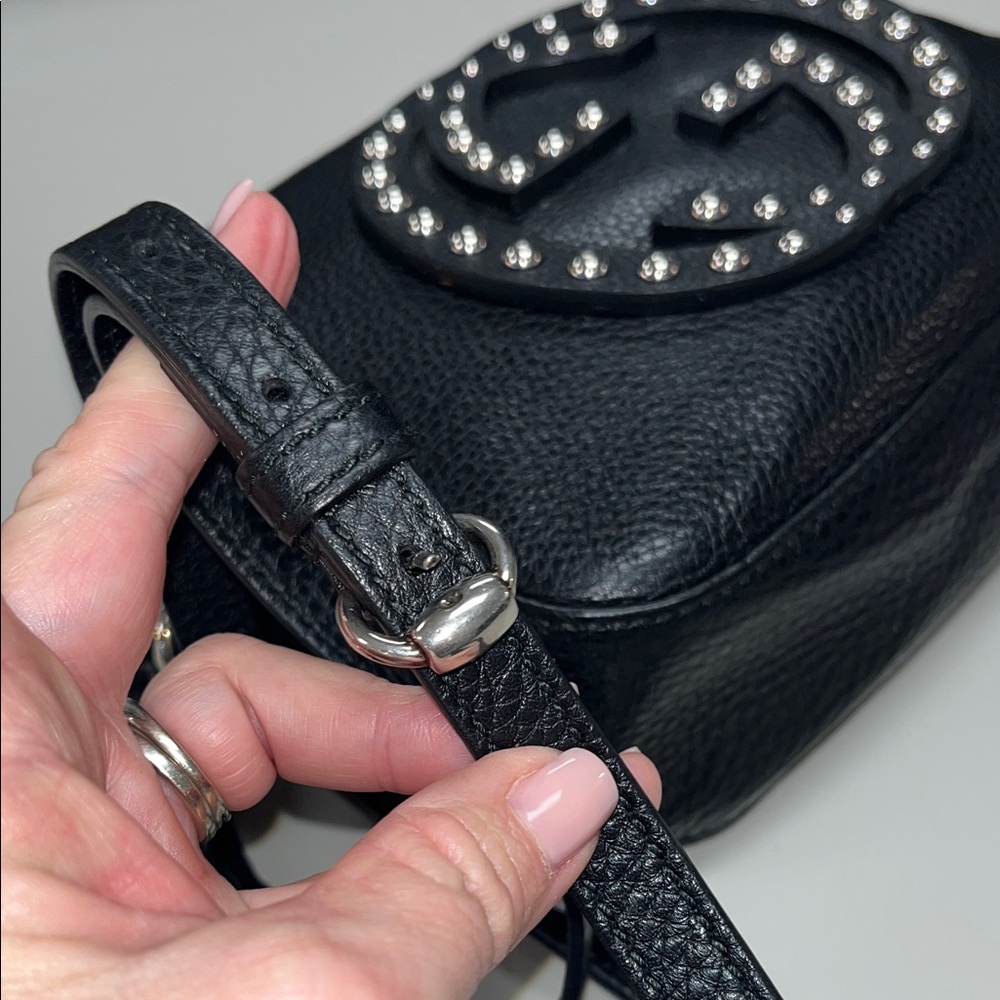 Gucci Black Soho Studded Disco Logo Leather Crossbody Bag - Picture 4 of 16